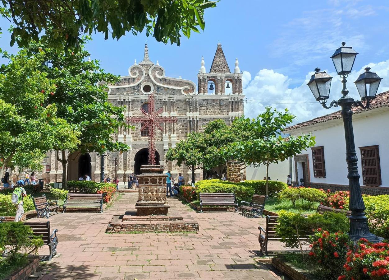 Hotel Casa De Verano - Solo Adultos - Santa Fe de Antioquia Bagian luar foto
